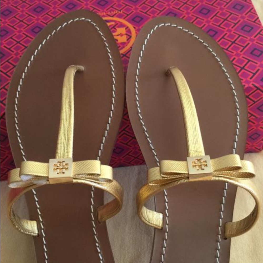 Tory Burch Leighanne Leather Bow Thong sandal